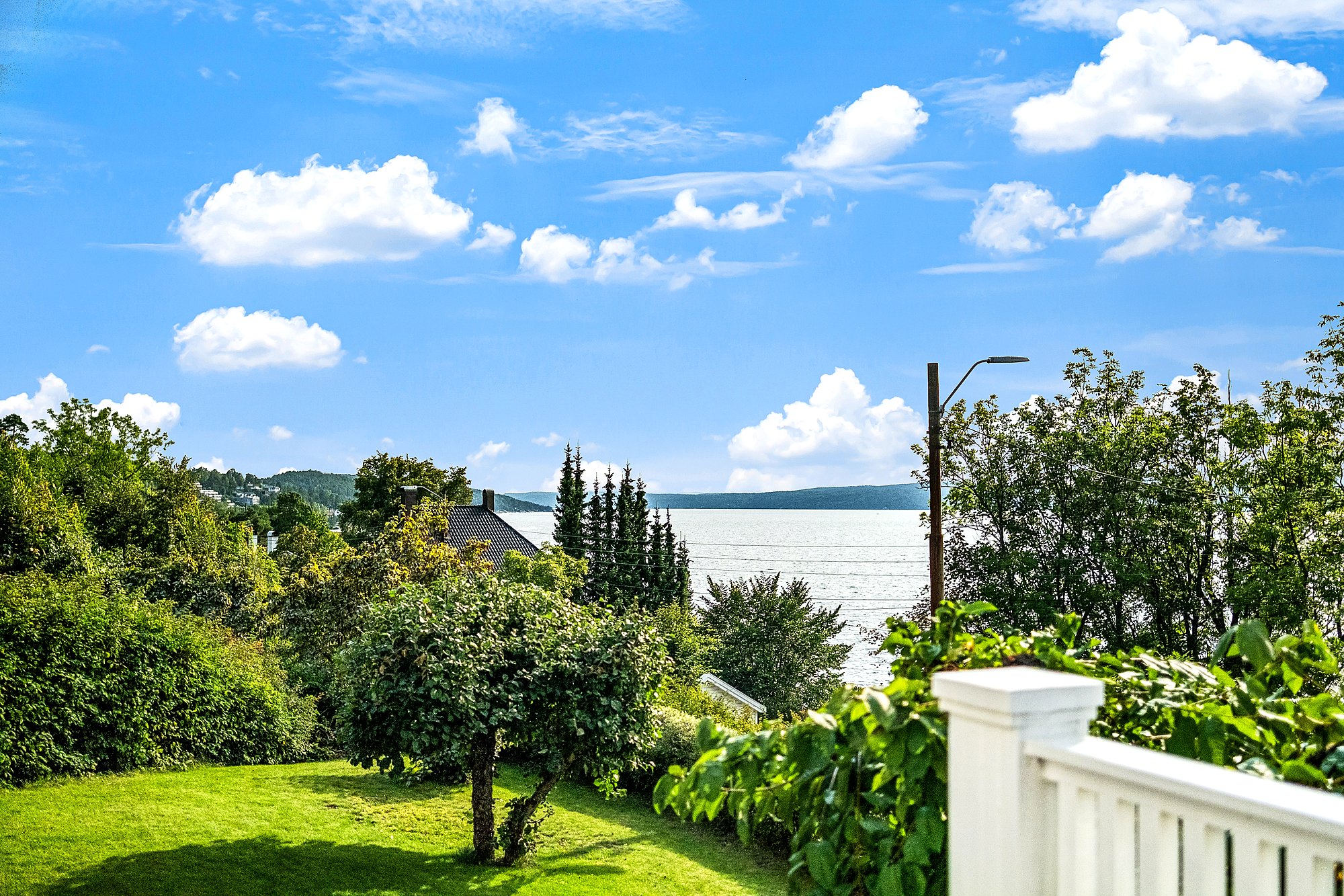 Garden with sea view